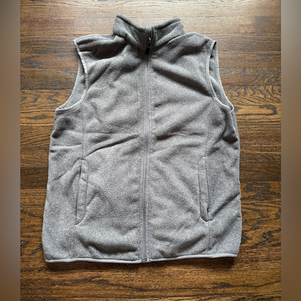 Amazon Essentials Charcoal Fleece Vest